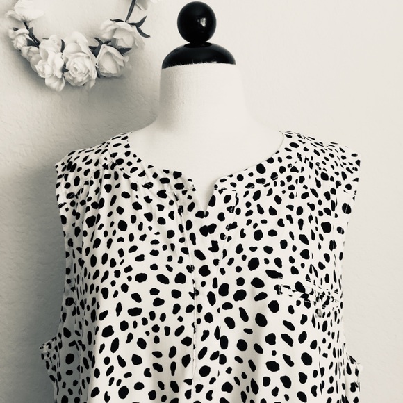 Liz Claiborne Animal Print Black & White Blouse - Picture 2 of 7